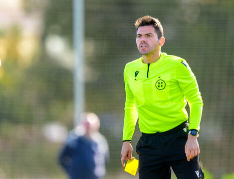 Referee Jose Martinez Vilches