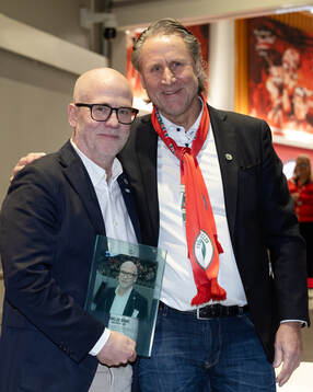 Speakern Niklas Brink och styrelseledamot Kurt Carlsson