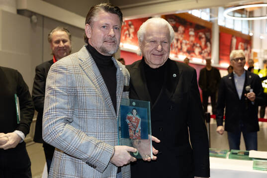 Tidigare Frölunda spelaren Joakim Esbjörs och Frölundas