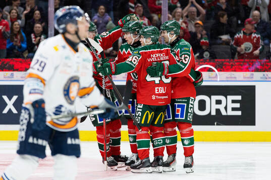 Frölundas Jacob Peterson jublar