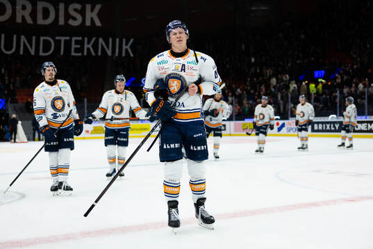Växjös Dennis Rasmussen deppar