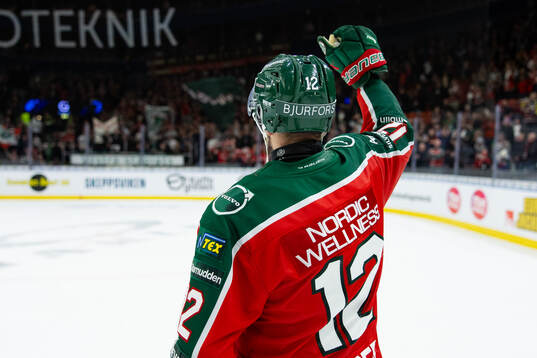 Frölundas Max Friberg jublar