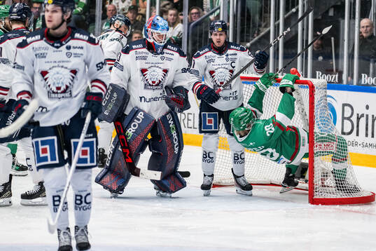 Linköpings målvakt Jesper Myrenberg och Markus Ljungh och