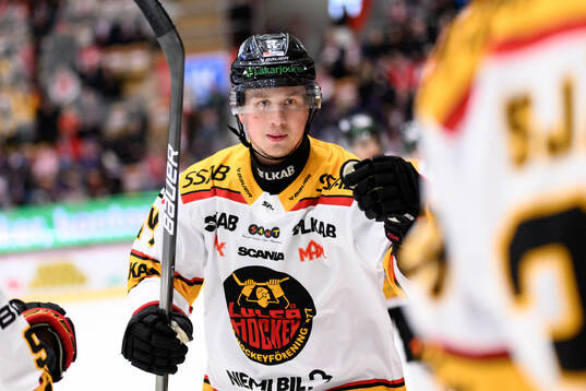 Luleås Jonas Berglund jublar