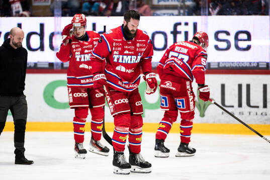 Timrås Per Svensson har ont