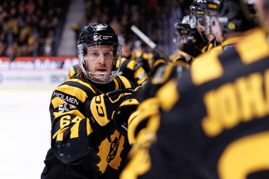 Skellefteås Jonathan Pudas jublar