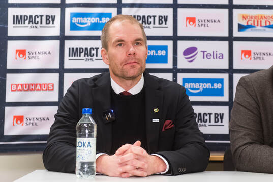 Färjestads tränare Thomas Mitell
