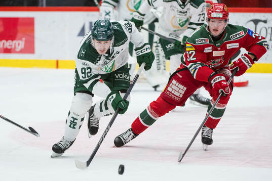 Färjestads Lucas Forsell och Modos Theodor Niederbach
