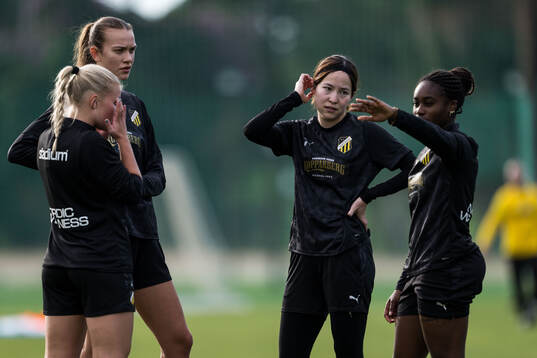 Häckens Matilda Nildén, Hikaru Kitagawa och Monica Jusu