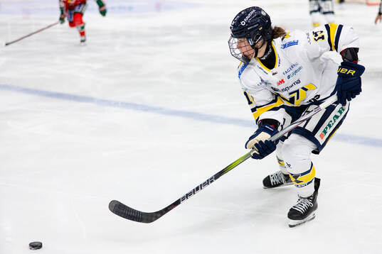 HV71s Klara Seroiszkova