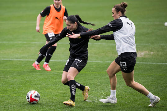 Häckens Nesrin Akgun och Bianca Hultbäck Nattland