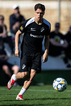 AIKs Charlie Pavey