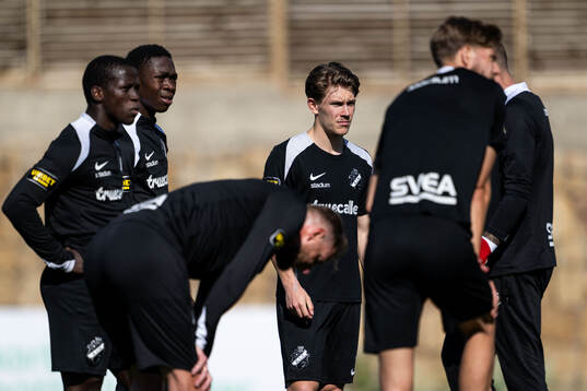 AIKs Stanley Wilson, Aroko Humphrey Omondi och Aaron Stoch