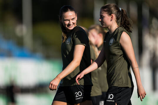 Hammarbys Vilde Hasund och Smilla Vallotto