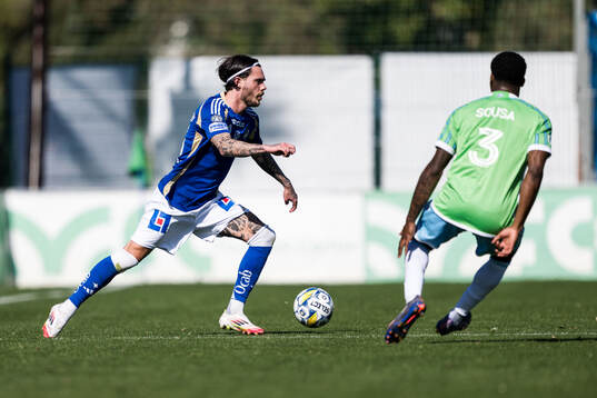 David Moberg Karlsson of IFK Norrköping and Travian Sousa