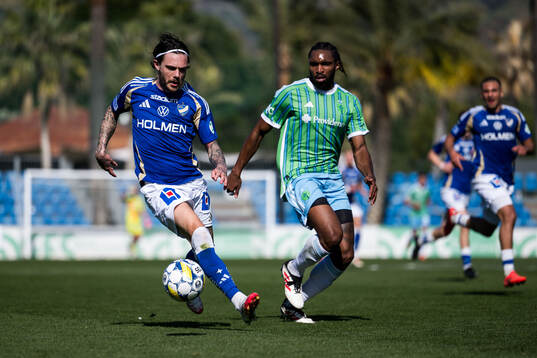 David Moberg Karlsson of IFK Norrköping and Jonathan Bell
