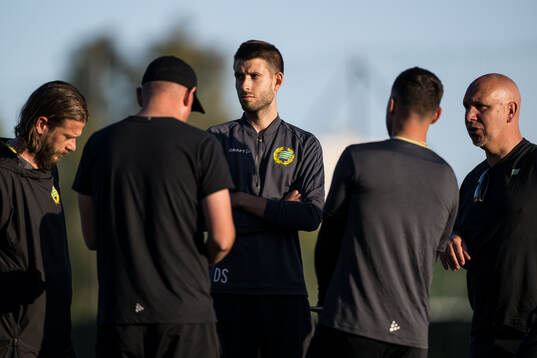 Assistant coach David Selini of Hammarby