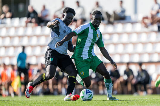 Yeimar of Seattle Sounders FC and Adam Akimey of Hammarby