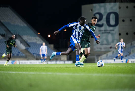 Imam Jagne of IFK Göteborg and Chanse Headman of Brentford