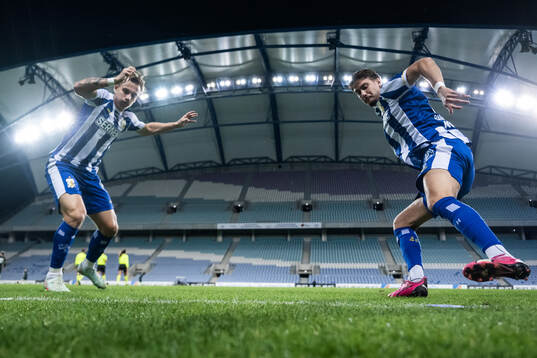 Linus Carlstrand and Ramon Pascal Lundqvist of IFK Göteborg