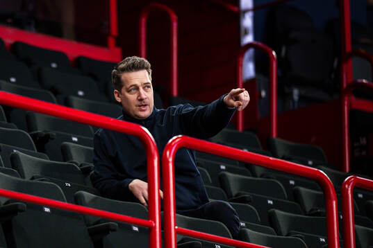 Head coach Sam Hallam of the Swedish national ice hockey