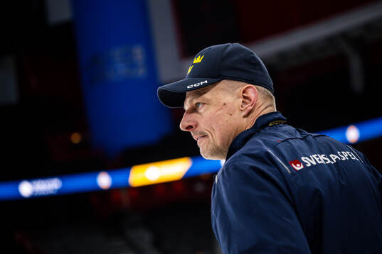 Head coach Magnus Hävelid of the Swedish national ice