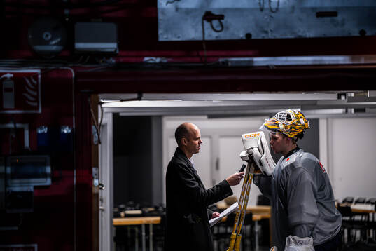 Goaltender Linus Söderström  of the Swedish national ice