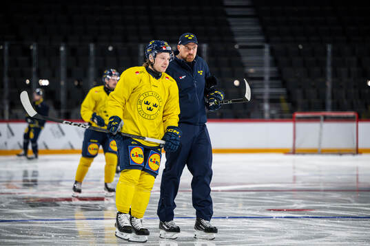 Oskar Steen and assistant coach Gereon Dahlgren of the