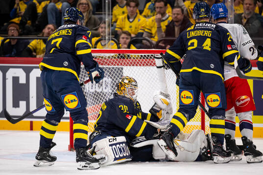Goaltender Linus Söderström of Sweden