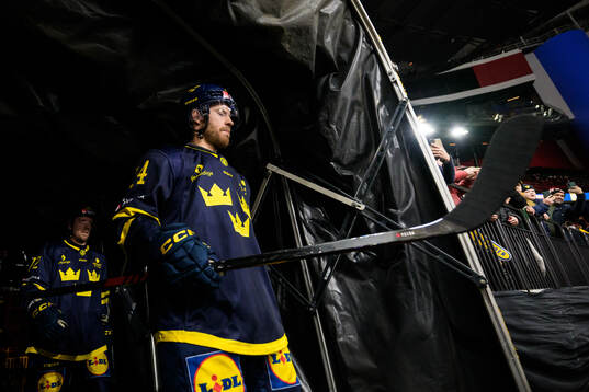 Oscar Lindberg of Sweden