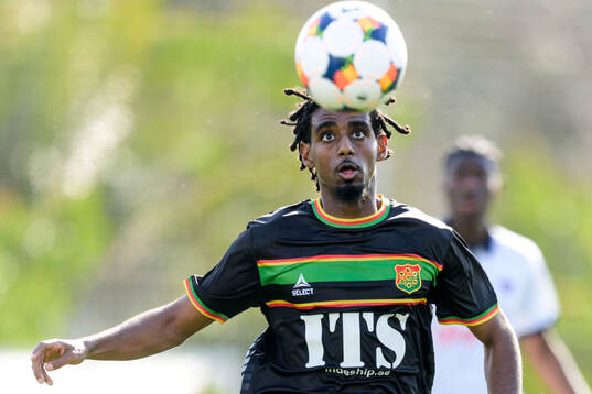 Bläddra bland fler bilder av Football, Friendly match, GAIS - B.93