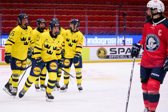 Lova Blom of Sweden celebrates