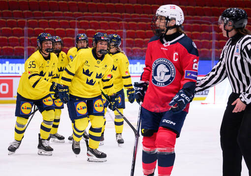 Lova Blom of Sweden celebrates