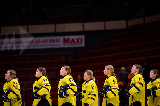 Hanna Thuvik , Paula Bergström, Maja Nylén Persson and