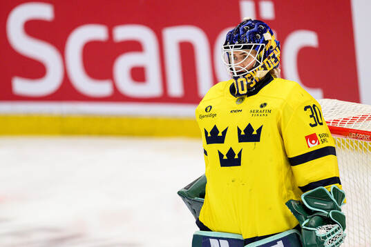 Goalkeeper Emma Söderberg of Sweden