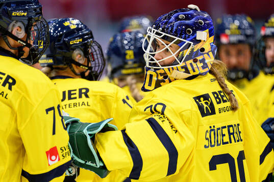 Goalkeeper Emma Söderberg of Sweden celebrates