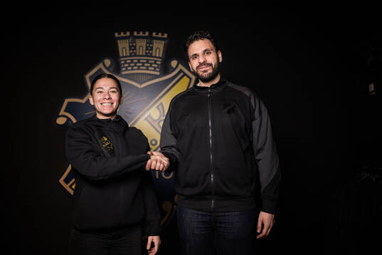 AIKs Angela Beard och sportchef Zinar Spindari