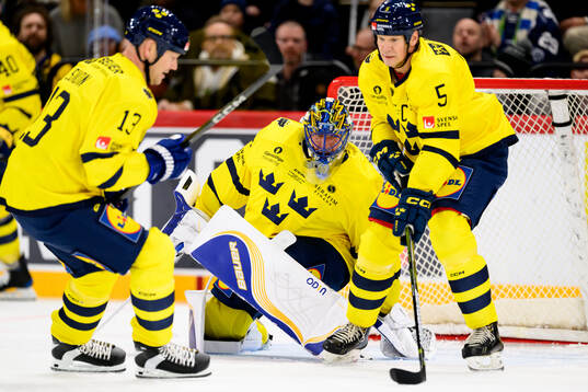 Mats Sundin, goaltender Henrik Lundqvist and Nicklas