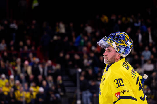 Goaltender Henrik Lundqvist of Tre Kronor Legends