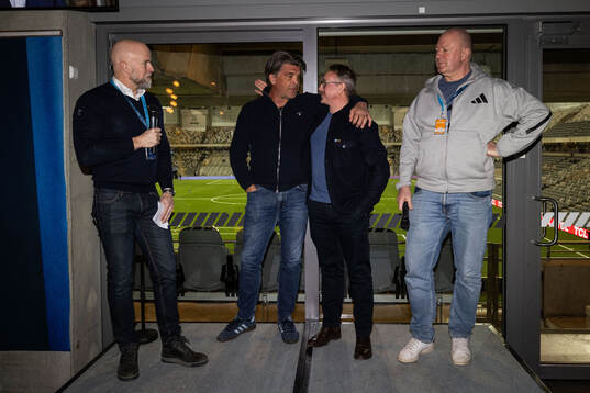 Djurgårdens sportchef Bosse Andersson, med Erik Thorell,