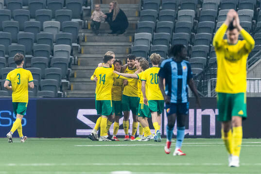 Ilves spelare jublar