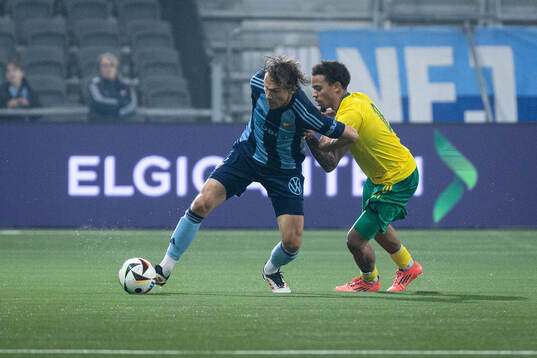Djurgårdens Albin Ekdal och Ilves Maksim Stjopin