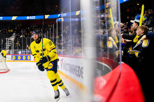 Dennis Everberg of Sweden