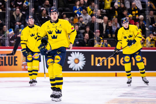 Bläddra bland fler bilder av Ice Hockey, Beijer Hockey Games, Sweden - Switzerland