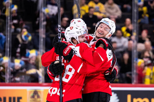 Players of Switzerland celebrate