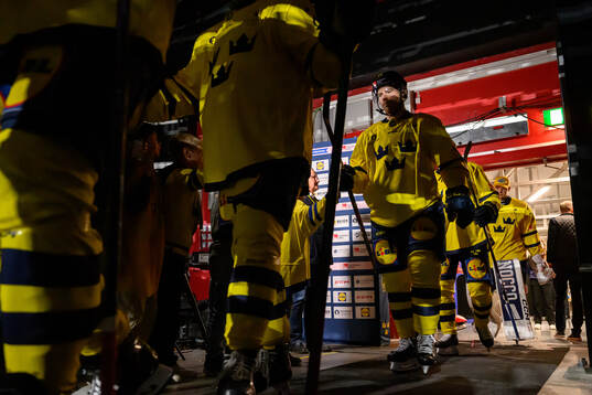 Oscar Lindberg of Sweden