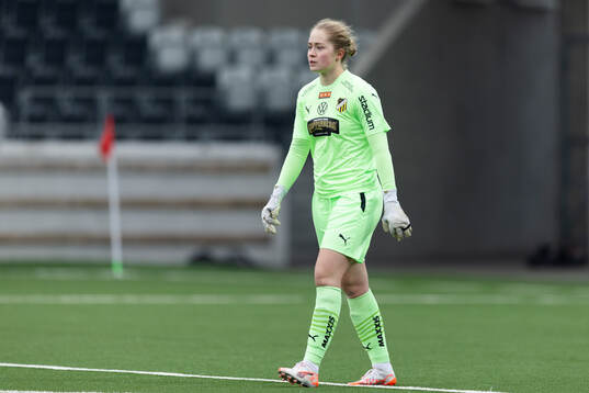 Häckens målvakt Fanney Birkisdottir