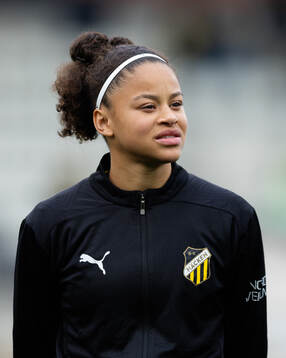 Häckens Felicia Schröder