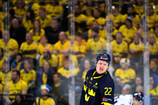 Fredrik Olofsson of Sweden look dejected
