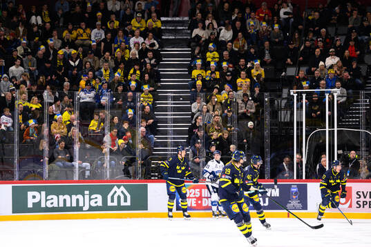 Gabriel Carlsson of Sweden and Matias Mäntykivi of Finland